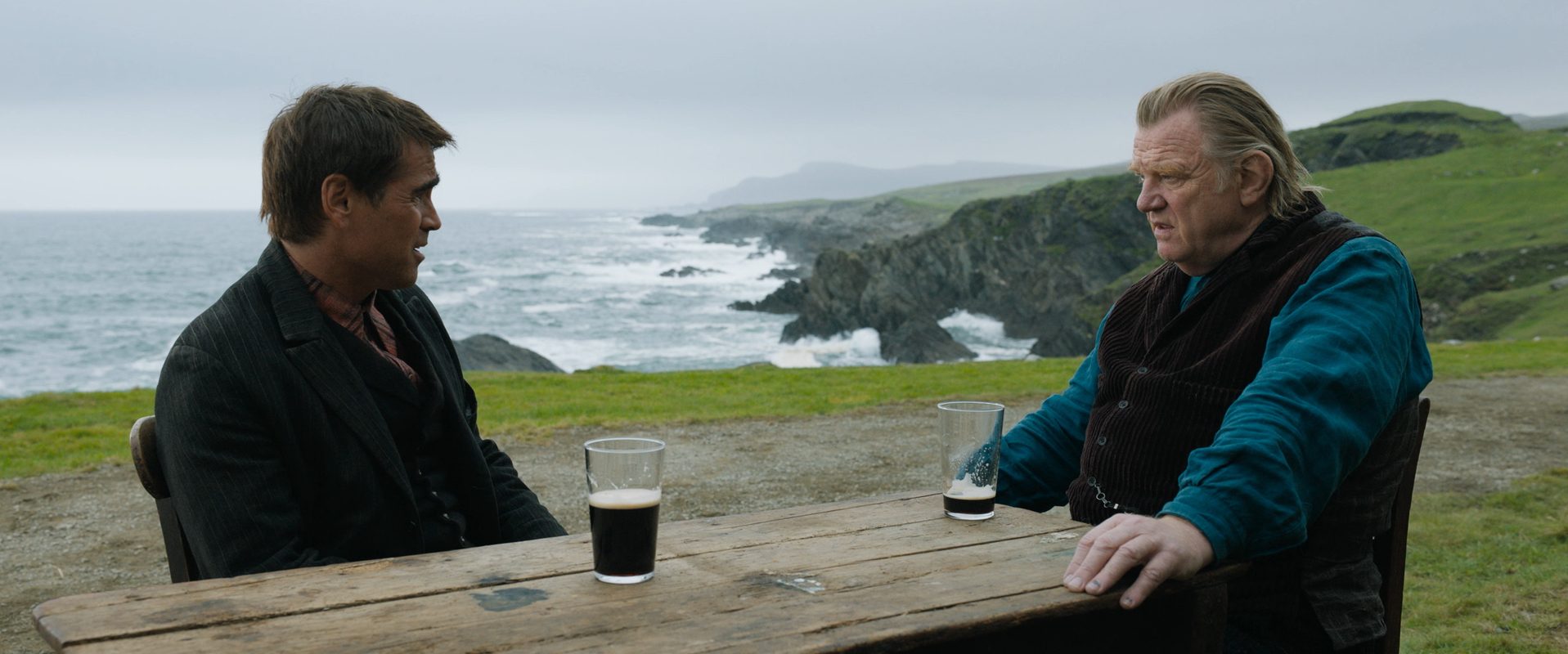 Brendan Gleeson og Colin Farrell brilijerer i Banshees of Inisherin. Foto: Searchlight Pictures 